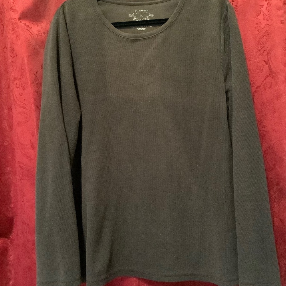 Long sleeve shirt